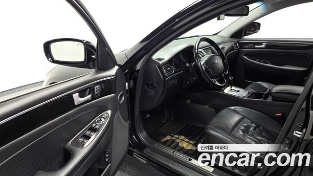 Hyundai Genesis 2012 — photo 13