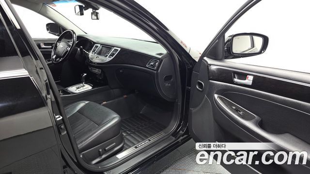 Hyundai Genesis 2012 — photo 16