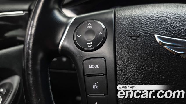 Hyundai Genesis 2012 — photo 29