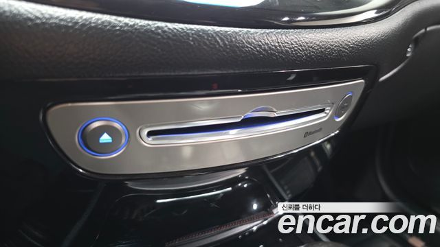 Hyundai Genesis 2012 — photo 32