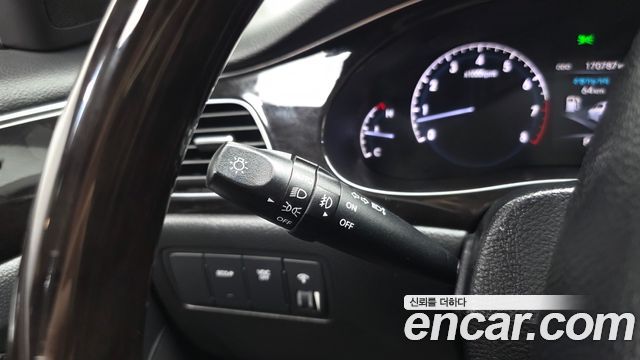 Hyundai Genesis 2012 — photo 33