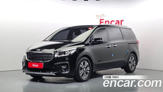 Kia Canival 2019 — photo 1