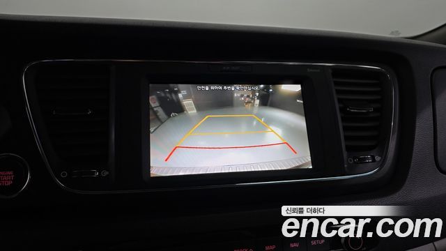 Kia Canival 2019 — photo 22