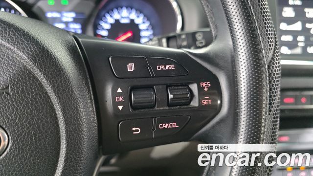 Kia Canival 2019 — photo 24