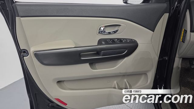 Kia Canival 2019 — photo 14