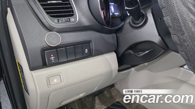 Kia Canival 2019 — photo 29