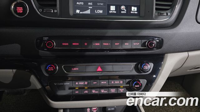 Kia Canival 2019 — photo 31