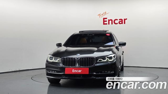 BMW 7-Series 2018 — photo 3