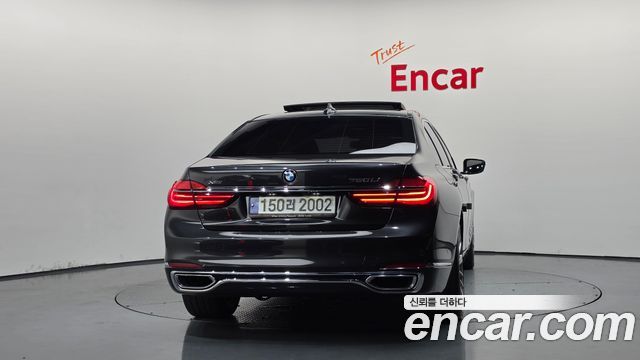 BMW 7-Series 2018 — photo 4
