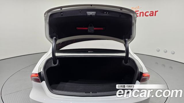 Hyundai Grandeur 2022 — photo 16