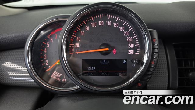 Mini Cooper 2015 — photo 8