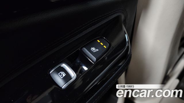 Kia Canival 2023 — photo 24