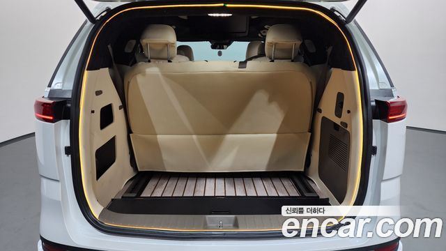 Kia Canival 2023 — photo 26