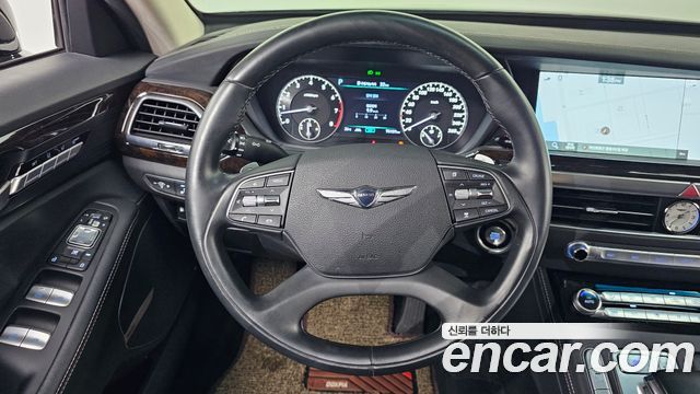 Genesis G90 2019 — photo 19