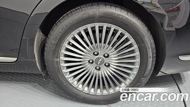 Genesis G90 2019 — photo 7