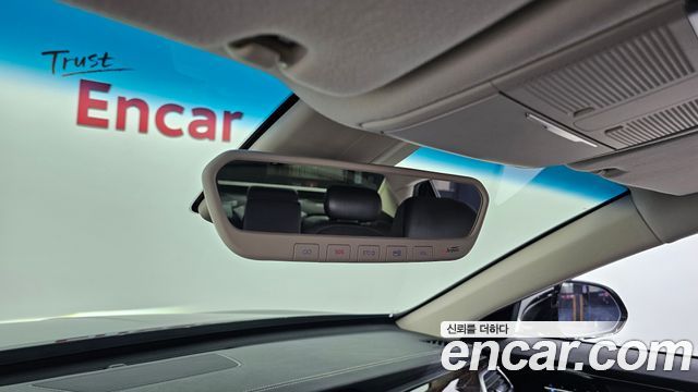 Genesis G90 2019 — photo 27
