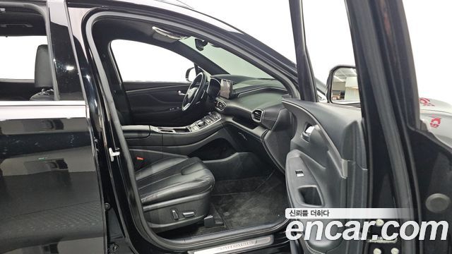 Hyundai Santafe 2022 — photo 18