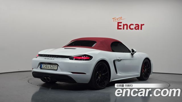 Porsche 718 2017 — photo 2