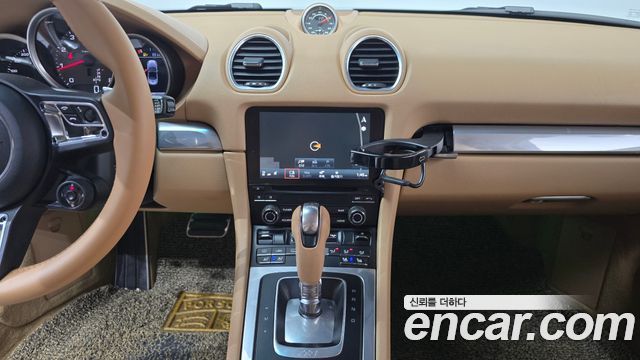 Porsche 718 2017 — photo 12
