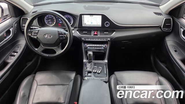 Hyundai Grandeur 2018 — photo 10