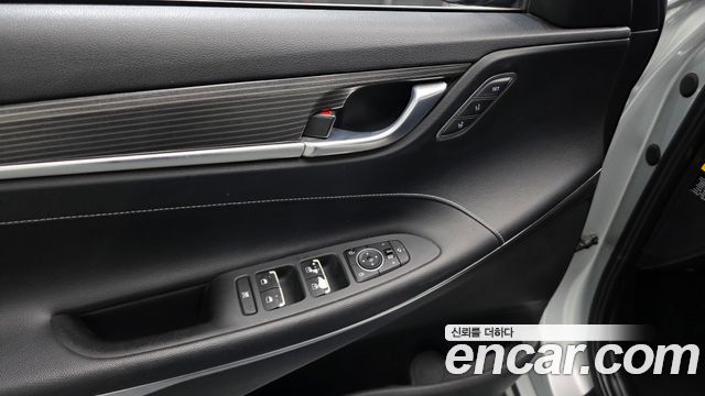 Hyundai Grandeur 2018 — photo 30