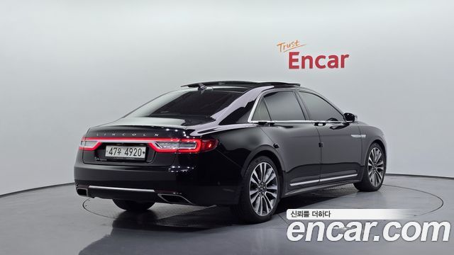 Lincoln Continental 2019 — photo 2