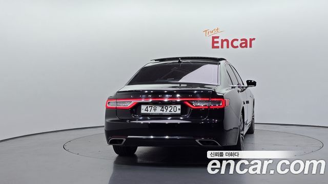 Lincoln Continental 2019 — photo 4