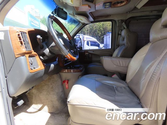 Chevrolet Chevy Van 2003 — photo 8