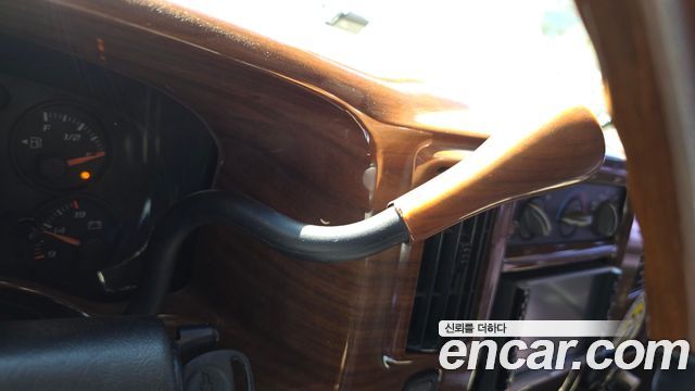 Chevrolet Chevy Van 2003 — photo 9