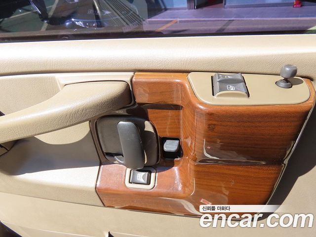Chevrolet Chevy Van 2003 — photo 15