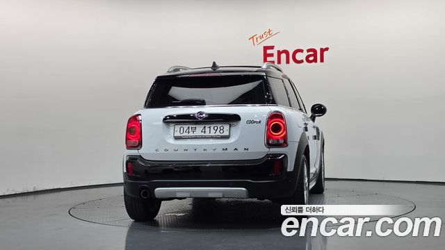 Mini Countryman 2018 — photo 4