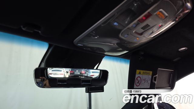 Genesis GV70 2023 — photo 18