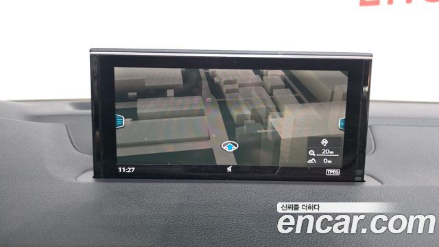 Audi Q7 2019 — photo 20