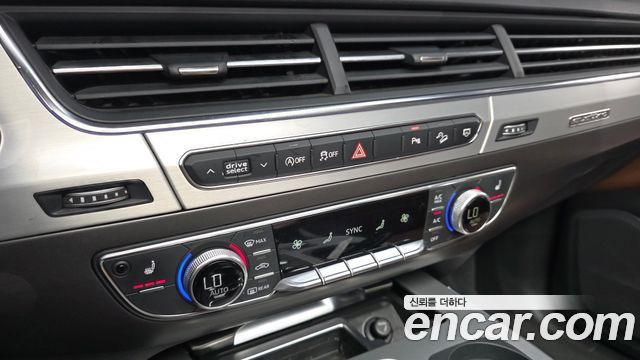 Audi Q7 2019 — photo 22