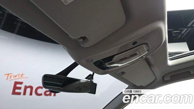 Audi Q7 2019 — photo 28