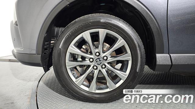 Toyota RAV4 2017 — photo 5