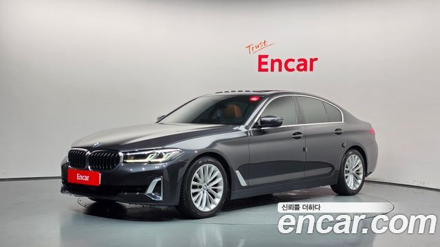 BMW 5-Series 2021 — photo 1