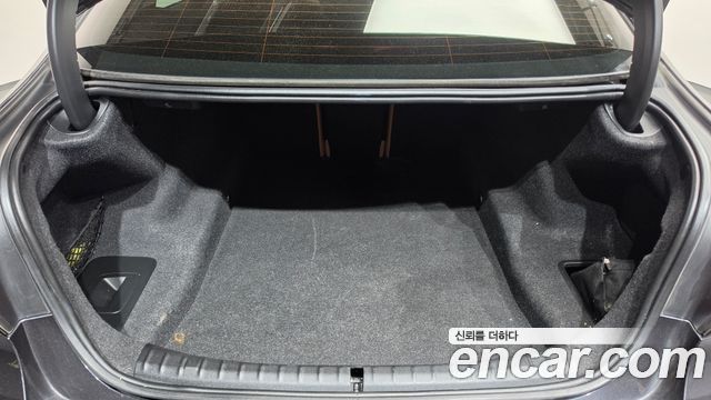 BMW 5-Series 2021 — photo 25