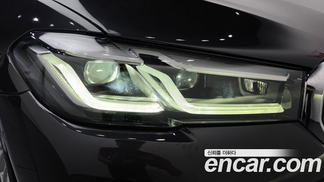 BMW 5-Series 2021 — photo 7
