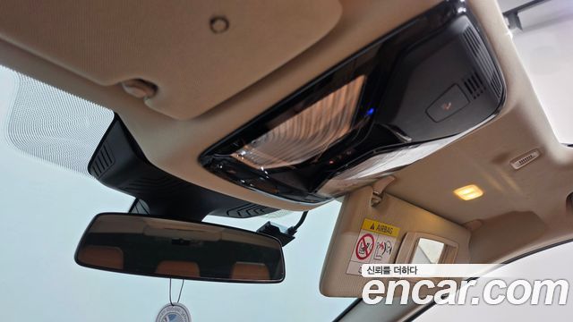 BMW 5-Series 2021 — photo 26