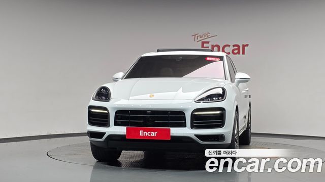 Porsche Cayenne 2022 — photo 3