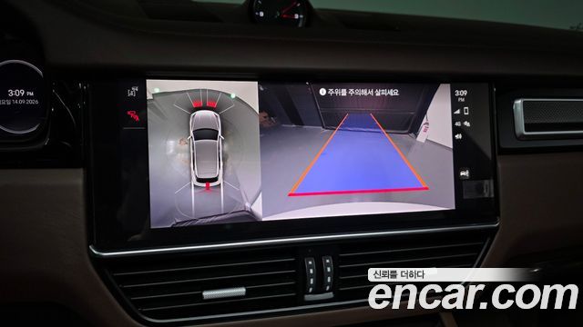 Porsche Cayenne 2022 — photo 21