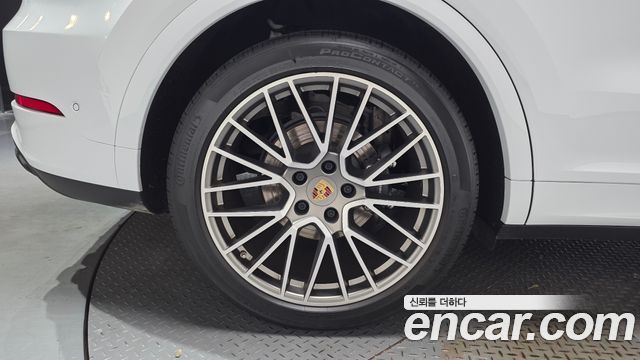 Porsche Cayenne 2022 — photo 7