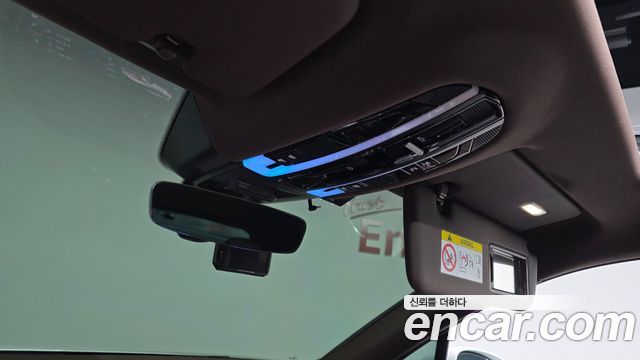 Porsche Cayenne 2022 — photo 30