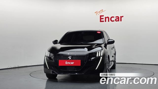 Peugeot 208 2021 — photo 3