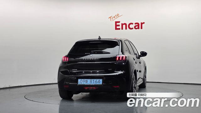 Peugeot 208 2021 — photo 4