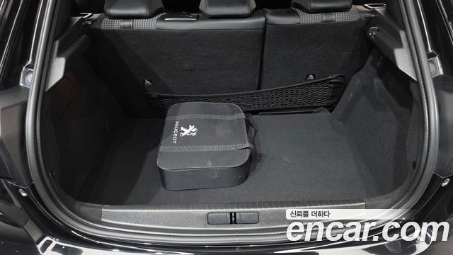 Peugeot 208 2021 — photo 22