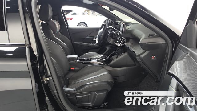 Peugeot 208 2021 — photo 16