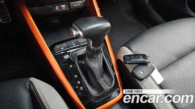 Kia Stonic 2018 — photo 12