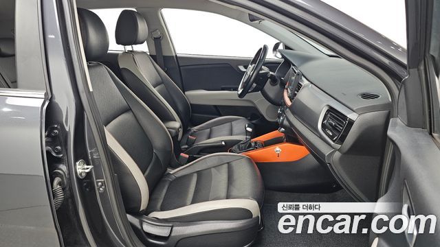 Kia Stonic 2018 — photo 17